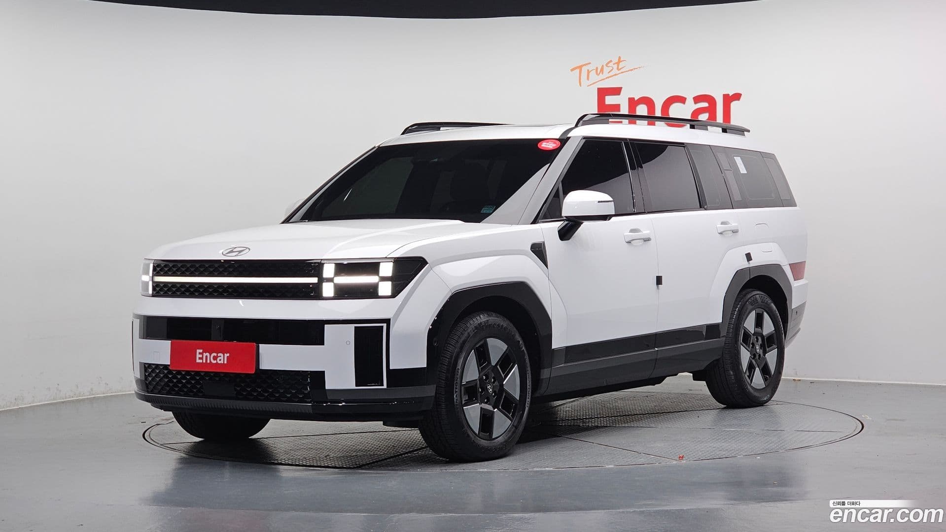 Main__Slider__Photo:Santafe Hyundai 2023.9-0