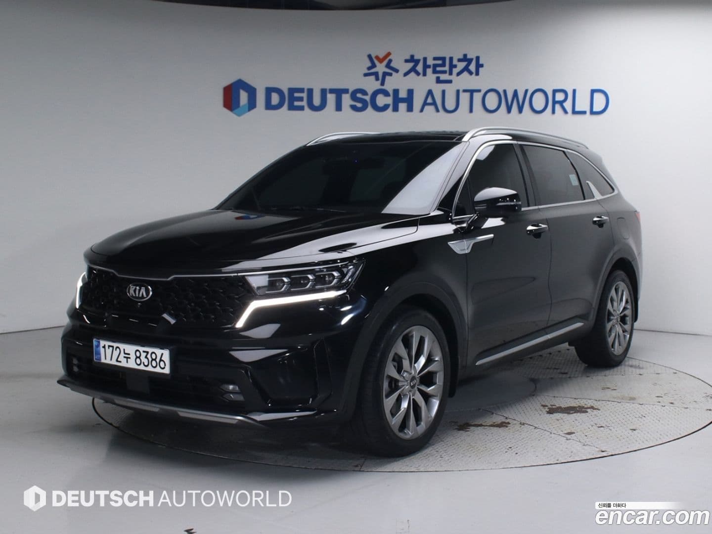 Main__Slider__Photo:Sorento Kia 2021.2-0