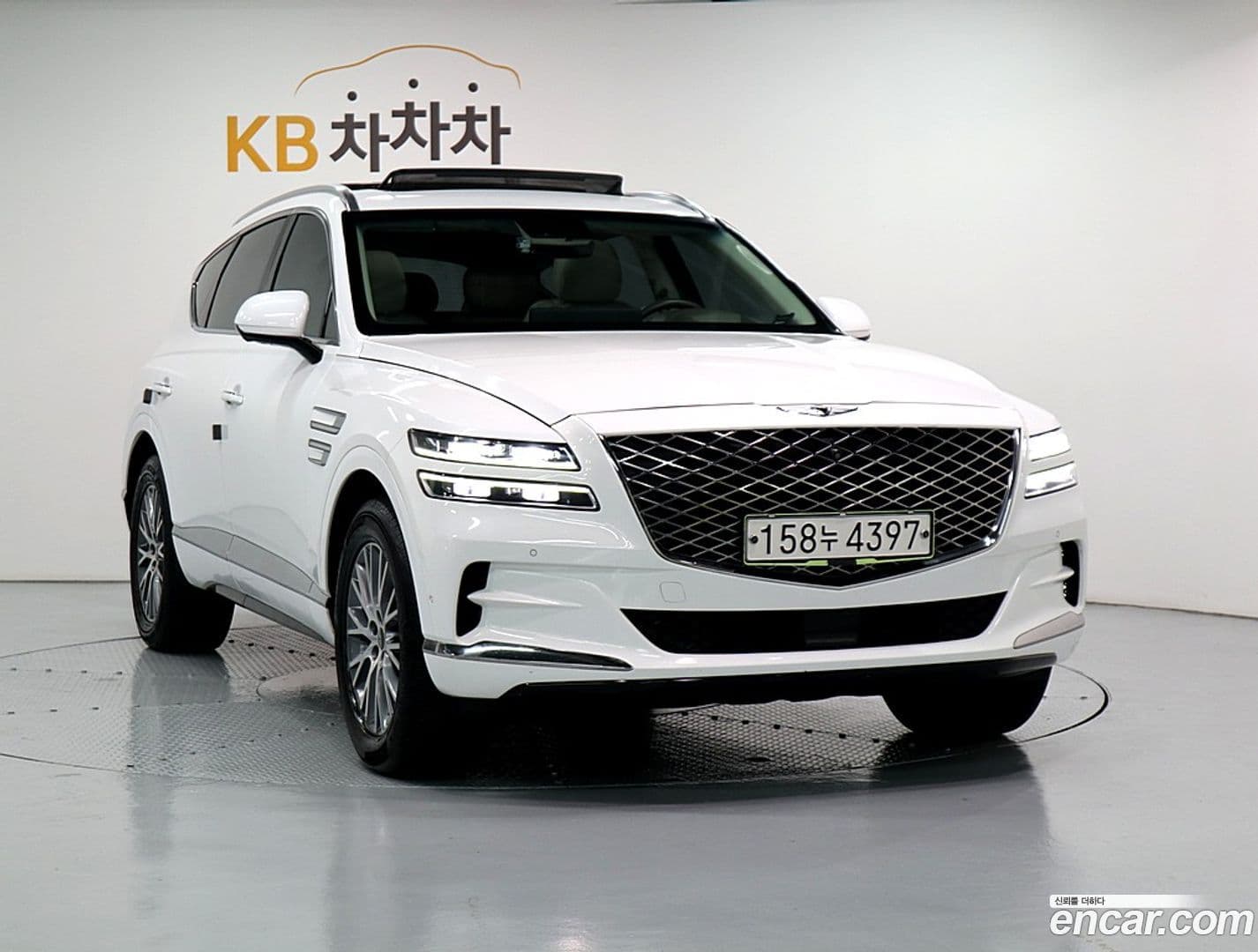 Main__Slider__Photo:GV80 Genesis 2021.10-0