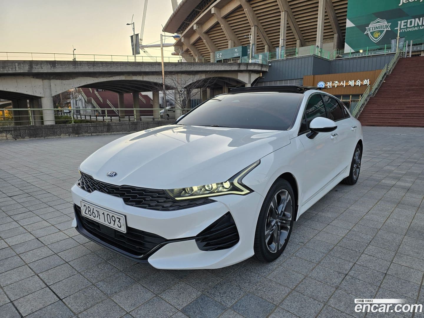 Main__Slider__Photo:K5 Kia 2020.7-0