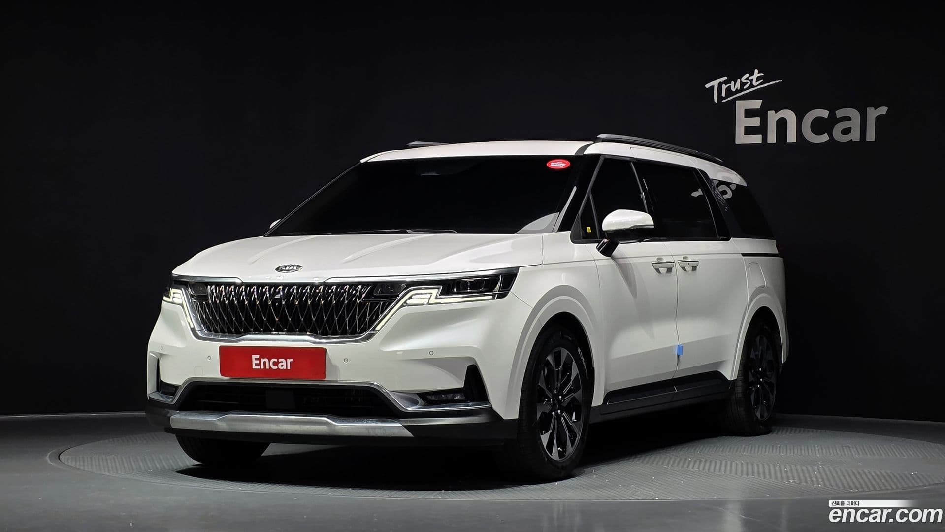 Main__Slider__Photo:Canival Kia 2020.9-0