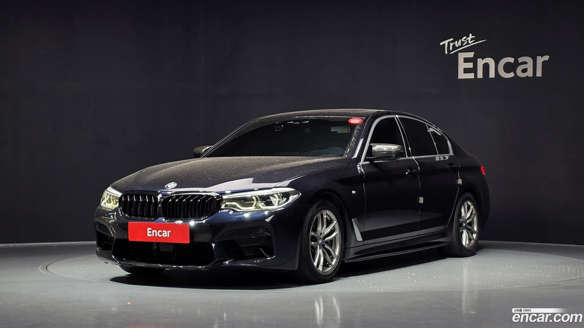 Main__Slider__Photo:5-Series BMW 2019.8-0