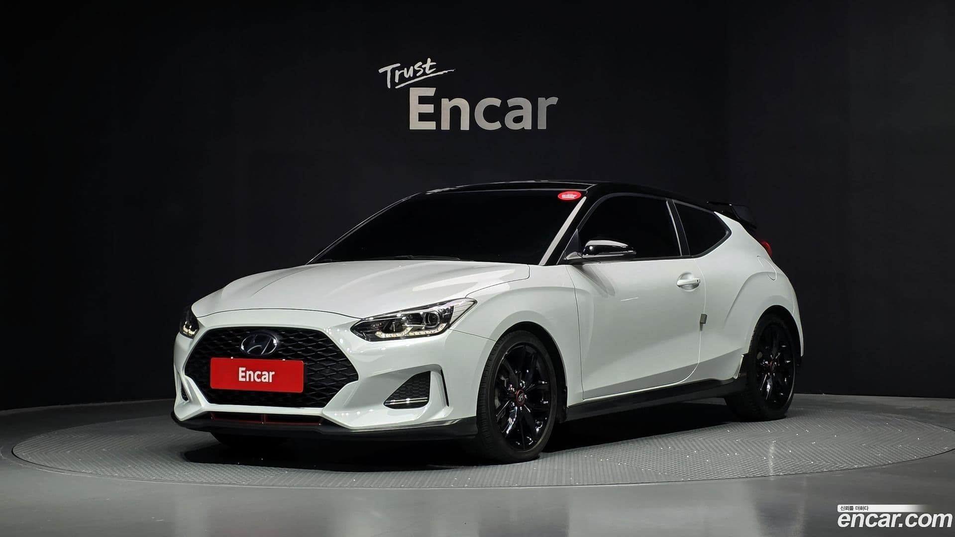 Main__Slider__Photo:Veloster Hyundai 2019.5-0