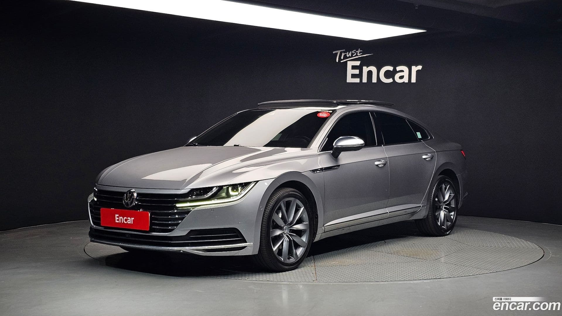 Main__Slider__Photo:Arteon Volkswagen 2020.8-0