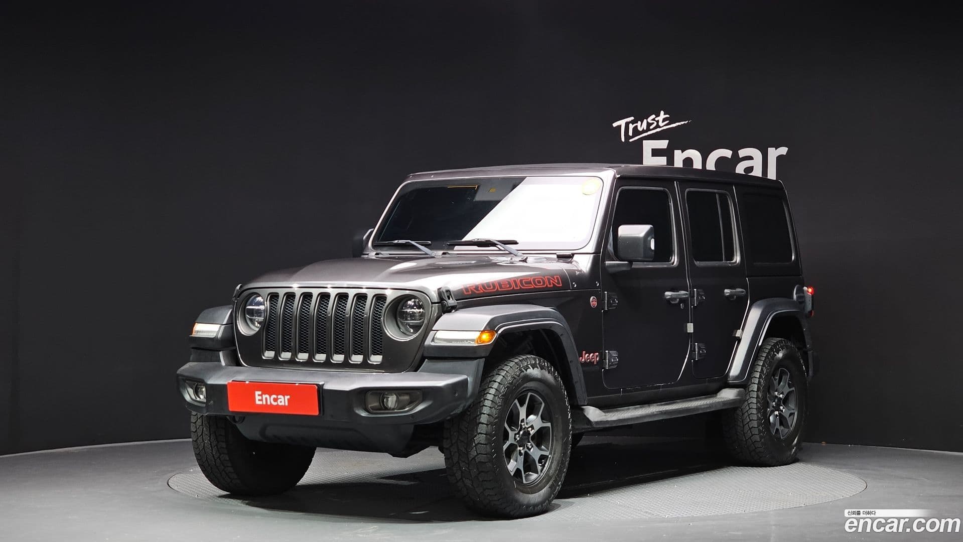 Main__Slider__Photo:Wrangler Jeep 2019.4-0
