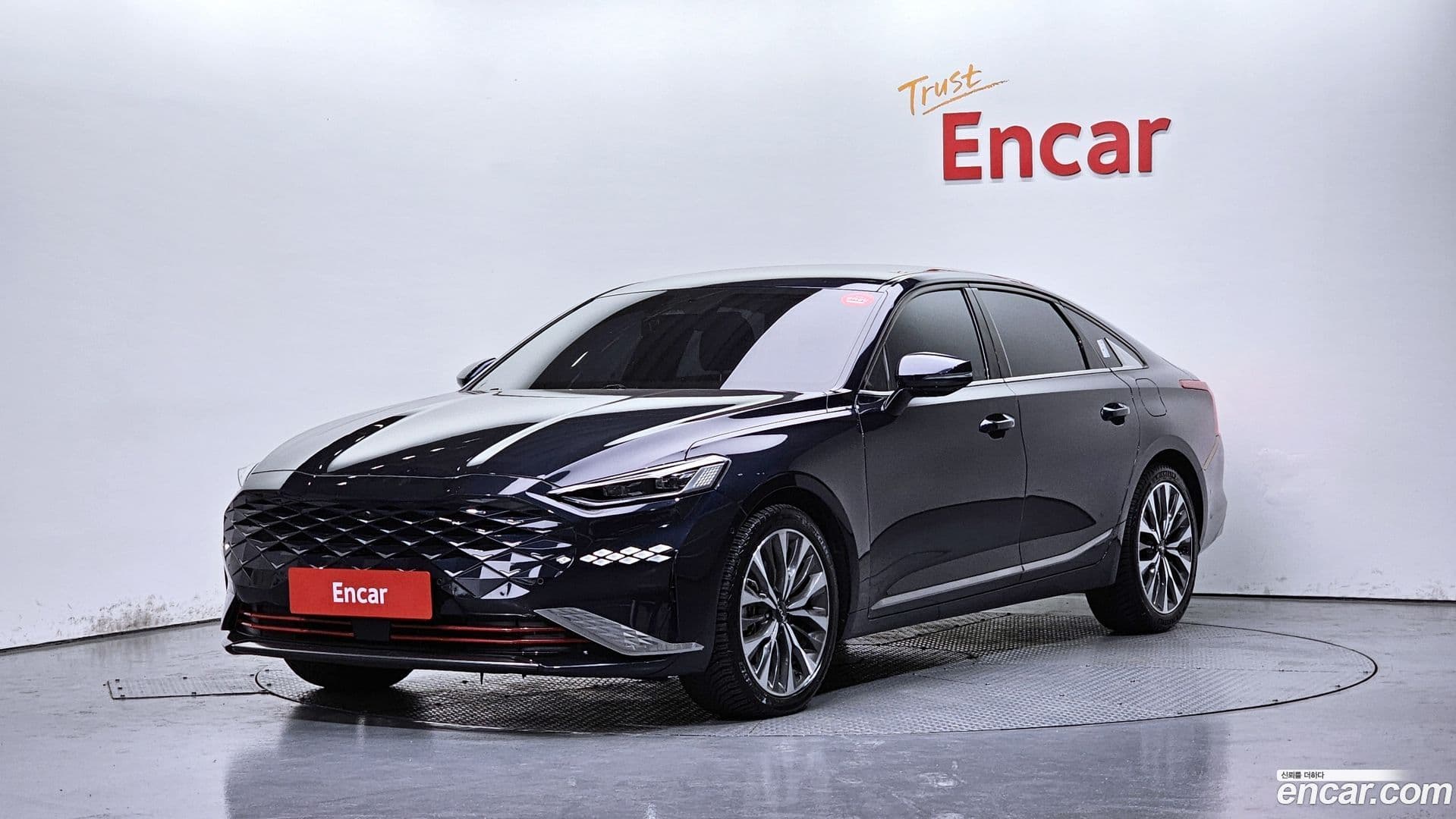 Main__Slider__Photo:K8 Kia 2021.10-0