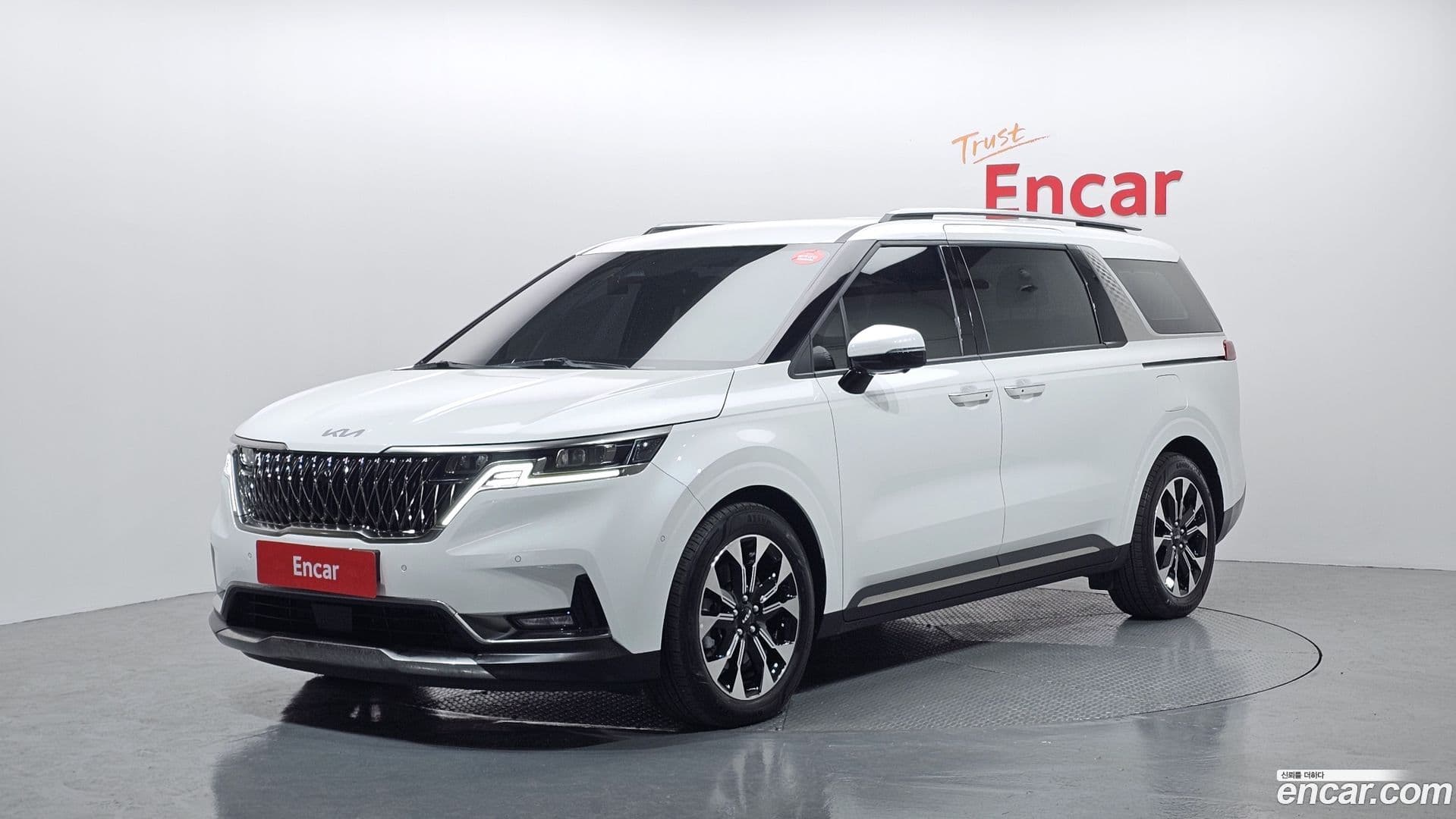Main__Slider__Photo:Canival Kia 2022.10-0