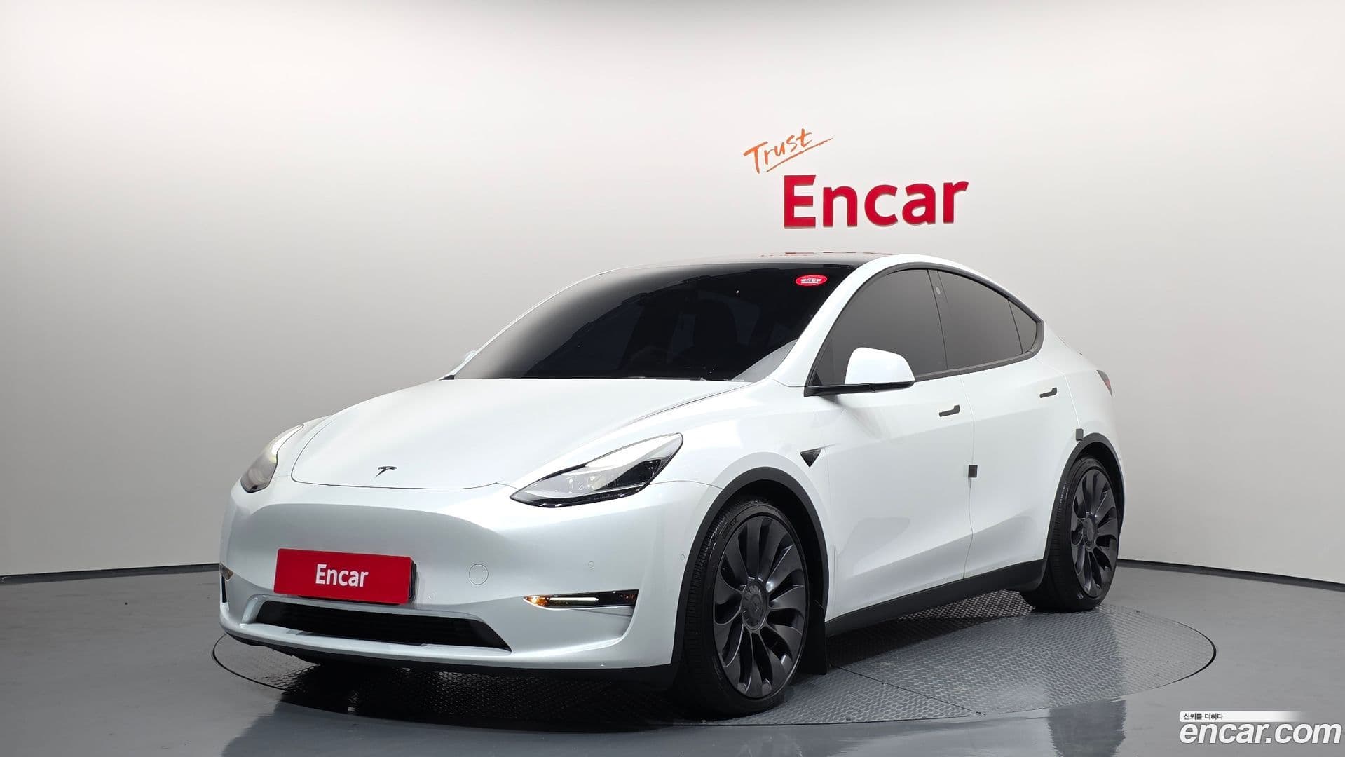 Main__Slider__Photo:Model Y Tesla 2021.4-0
