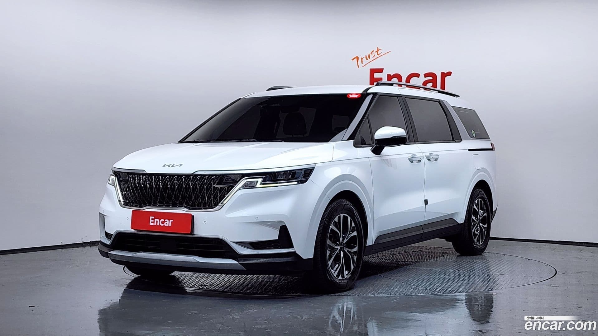 Main__Slider__Photo:Canival Kia 2021.10-0