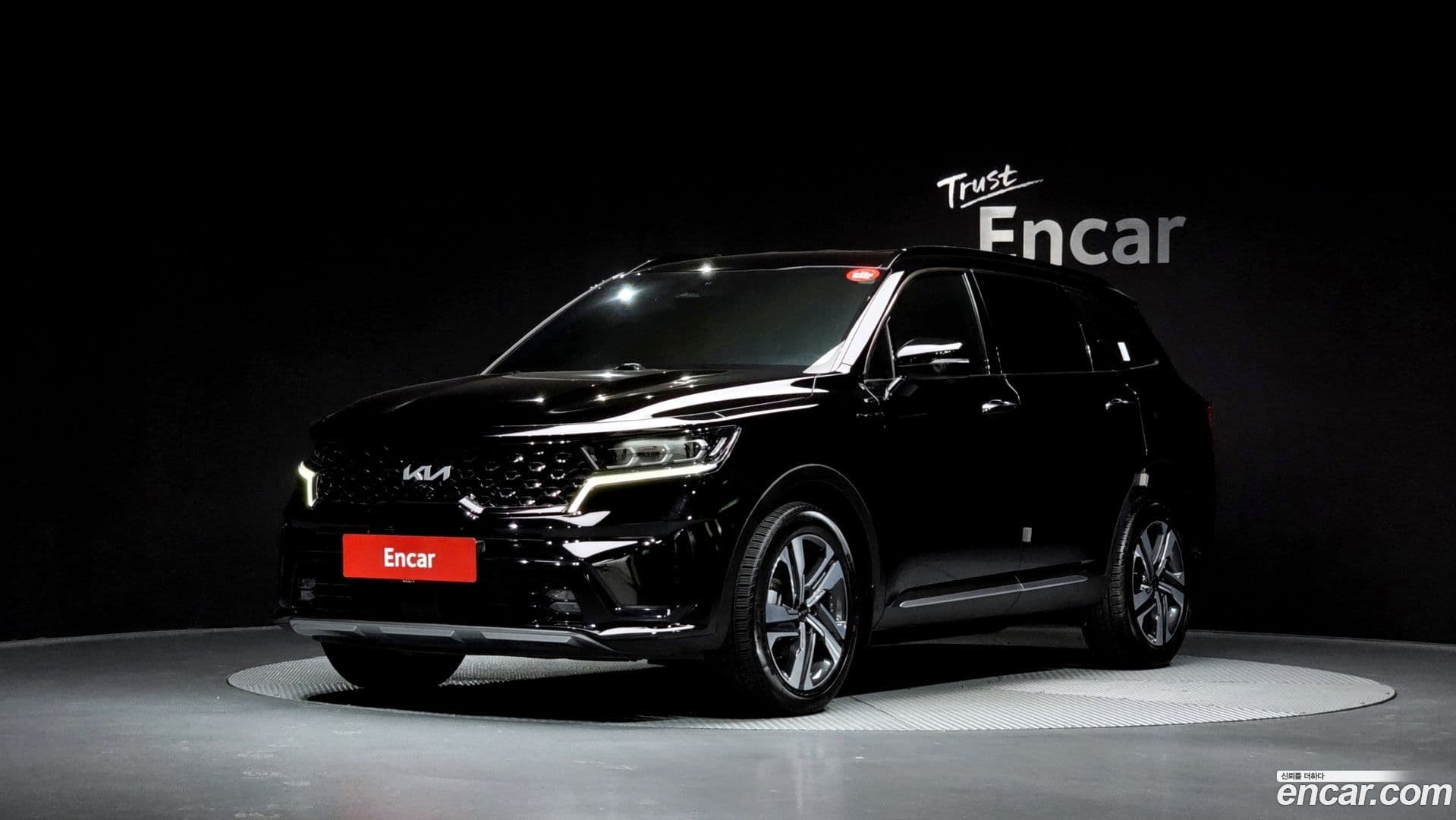 Main__Slider__Photo:Sorento Kia 2022.5-0