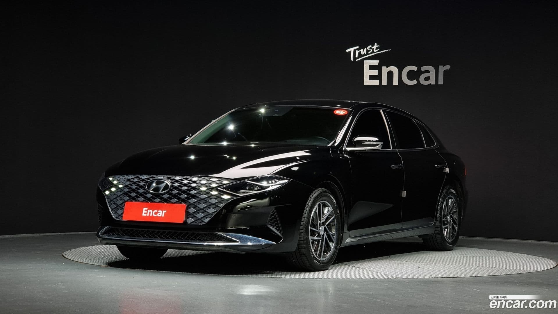 Main__Slider__Photo:Grandeur Hyundai 2020.5-0