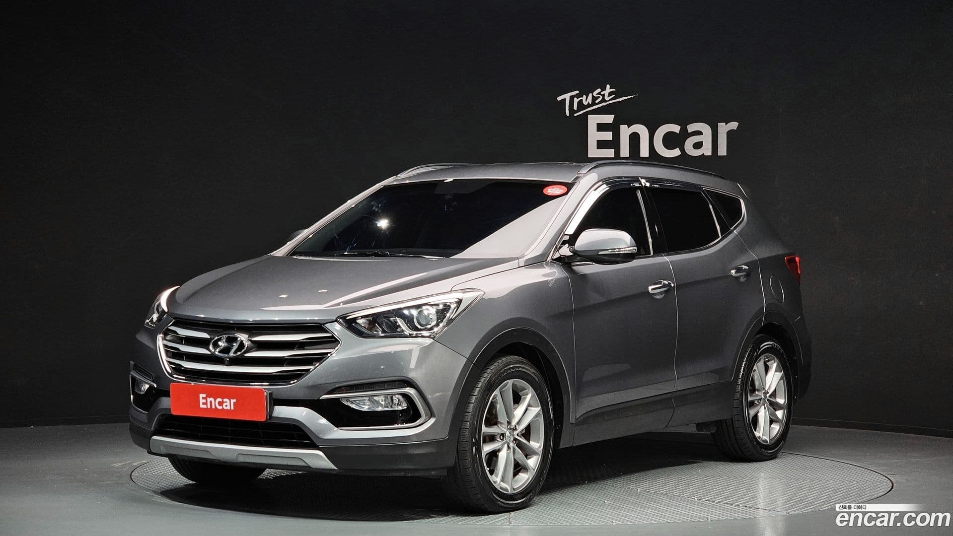 Main__Slider__Photo:Santafe Hyundai 2016.2-0