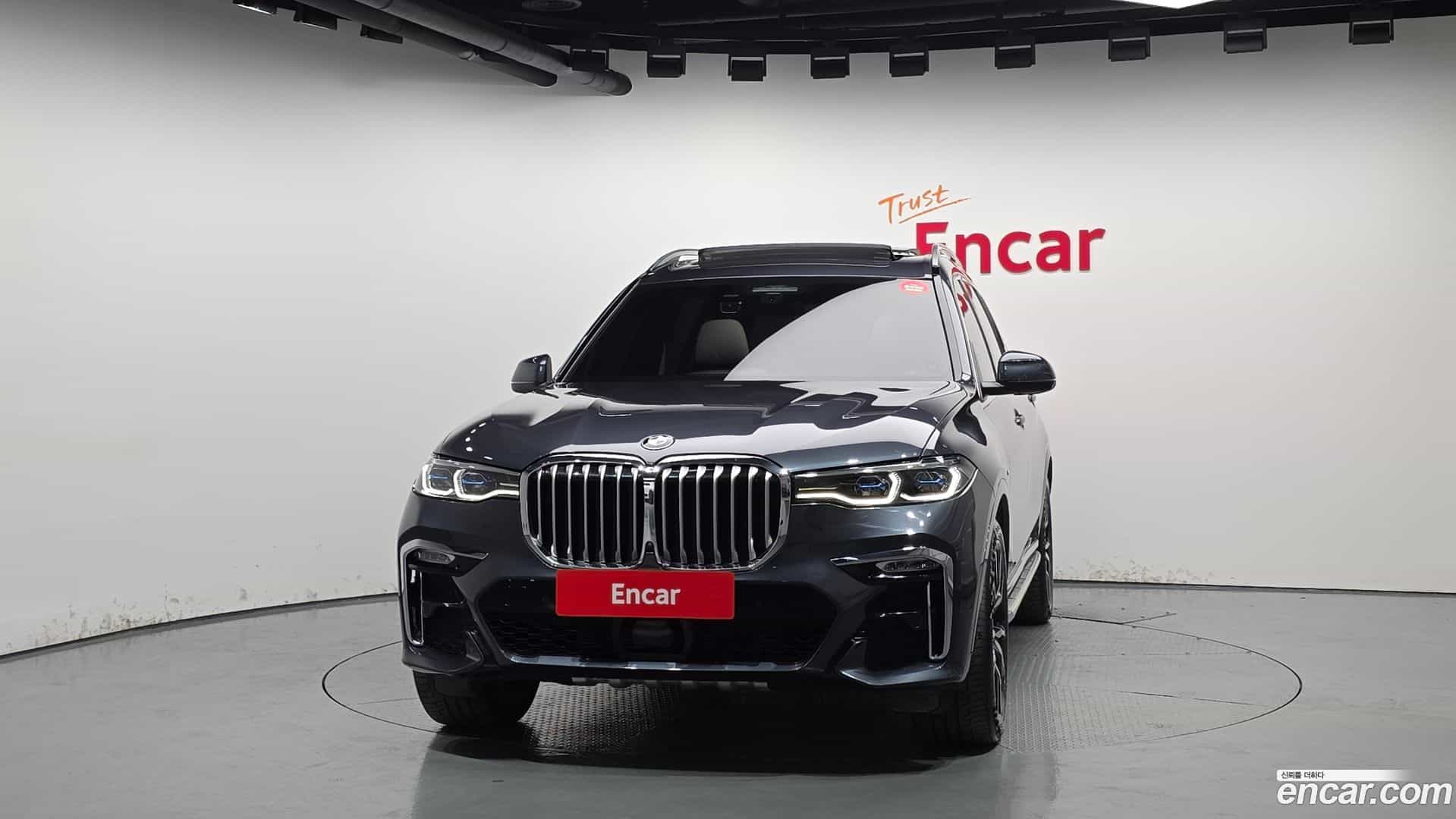 X7 BMW 2021.10-OUTER-003
