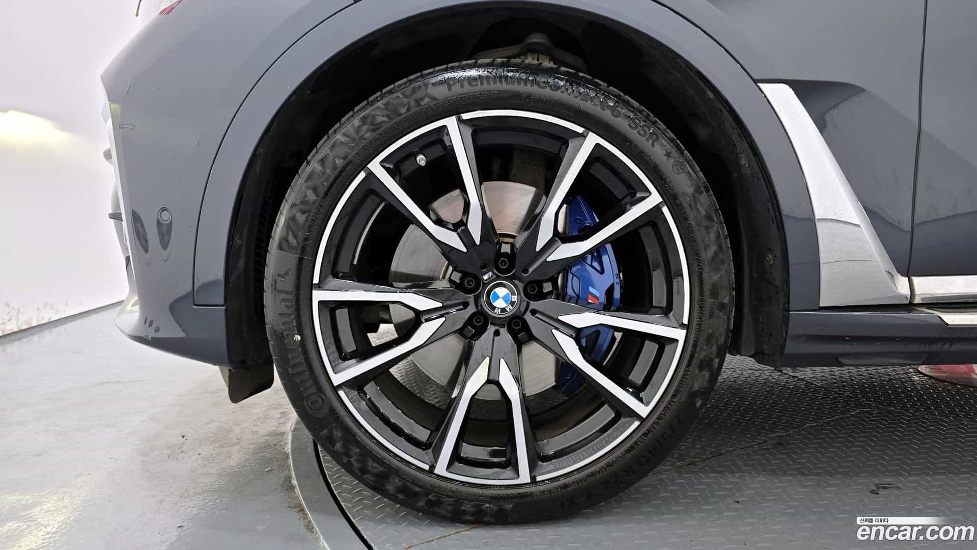 X7 BMW 2021.10-OUTER-005