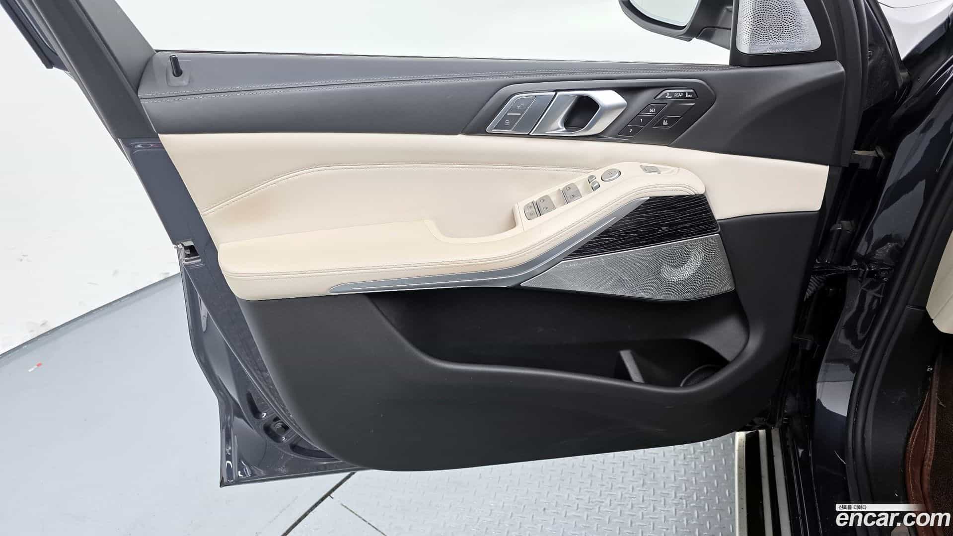 X7 BMW 2021.10-OPTION-022