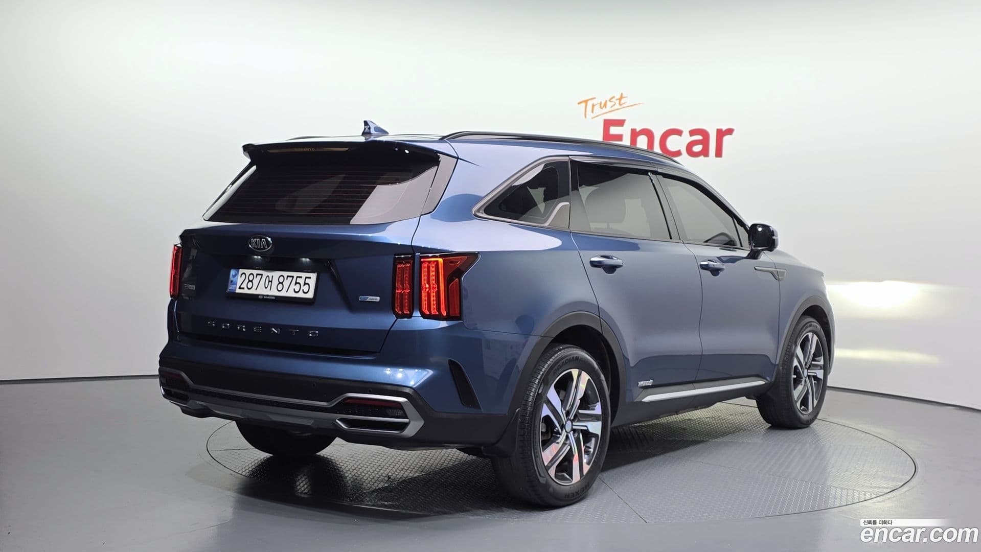 Main__Slider__Photo:Sorento Kia 2020.9-0