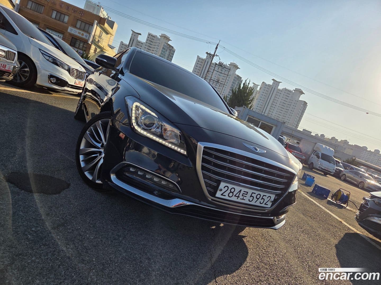 Main__Slider__Photo:G80 Genesis 2017.7-0