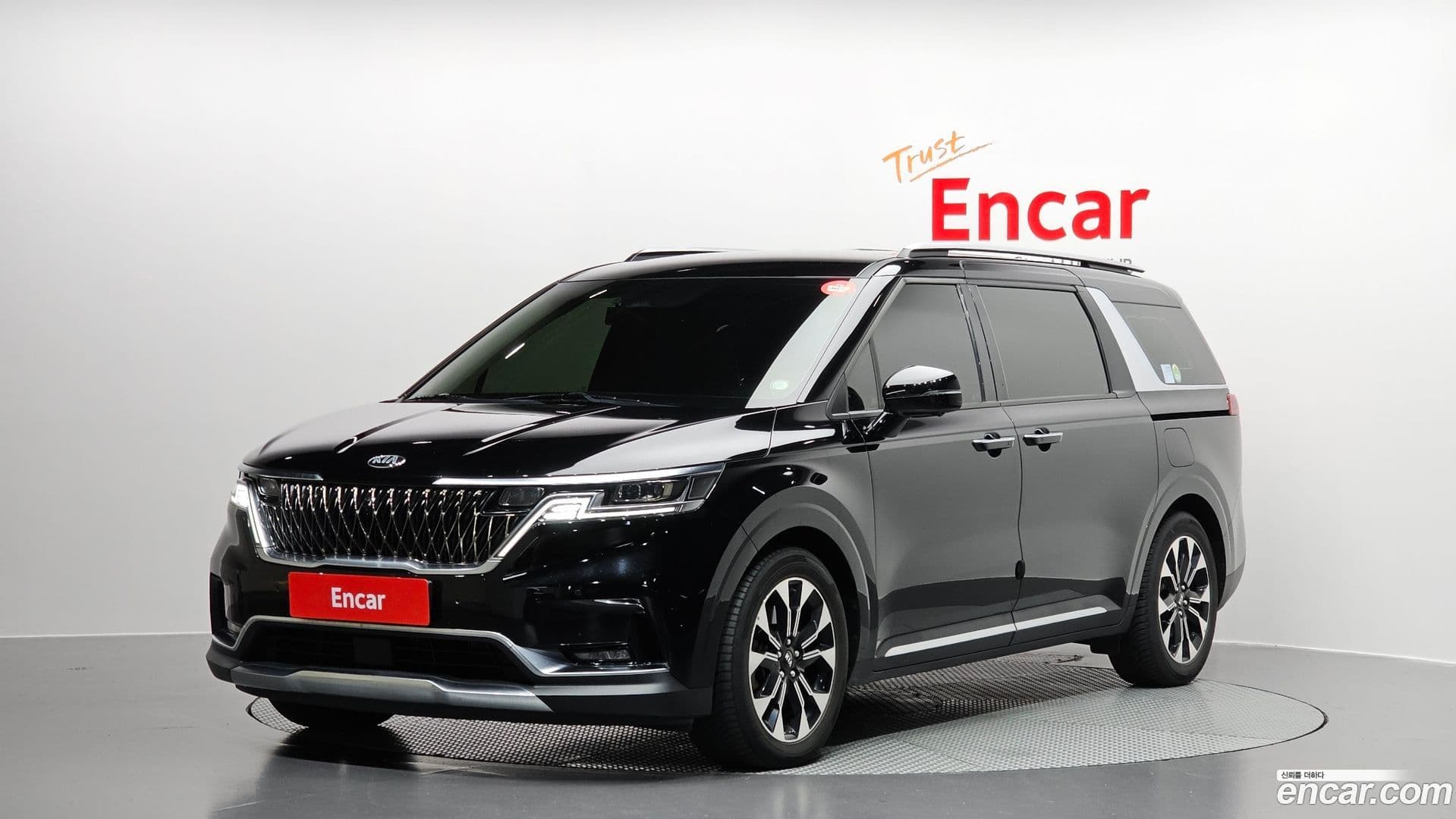 Main__Slider__Photo:Canival Kia 2020.9-0