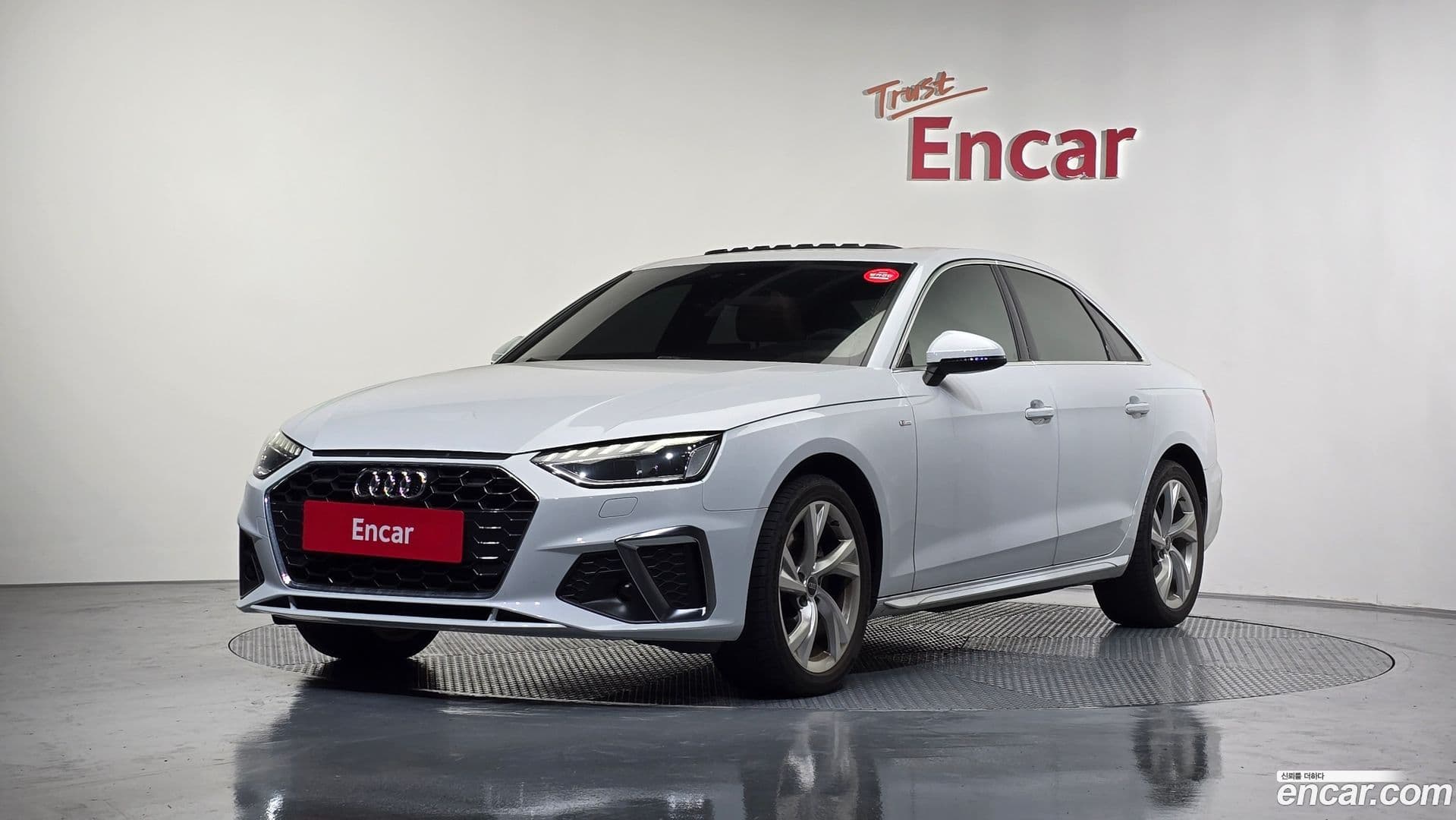 Main__Slider__Photo:A4 Audi 2021.11-0