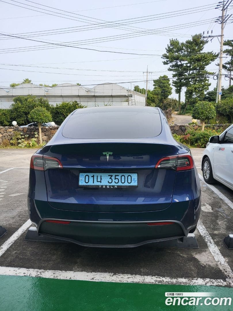 Main__Slider__Photo:Model Y Tesla 2021.8-0
