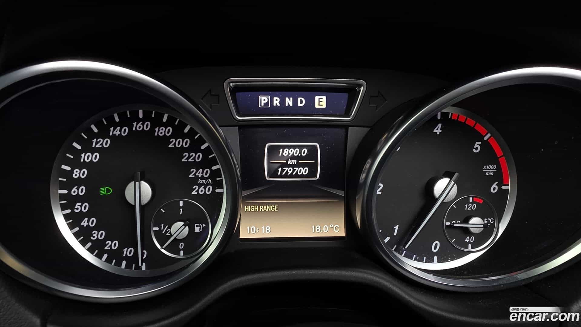 G-Class Mercedes-Benz 2013.4-INNER-008