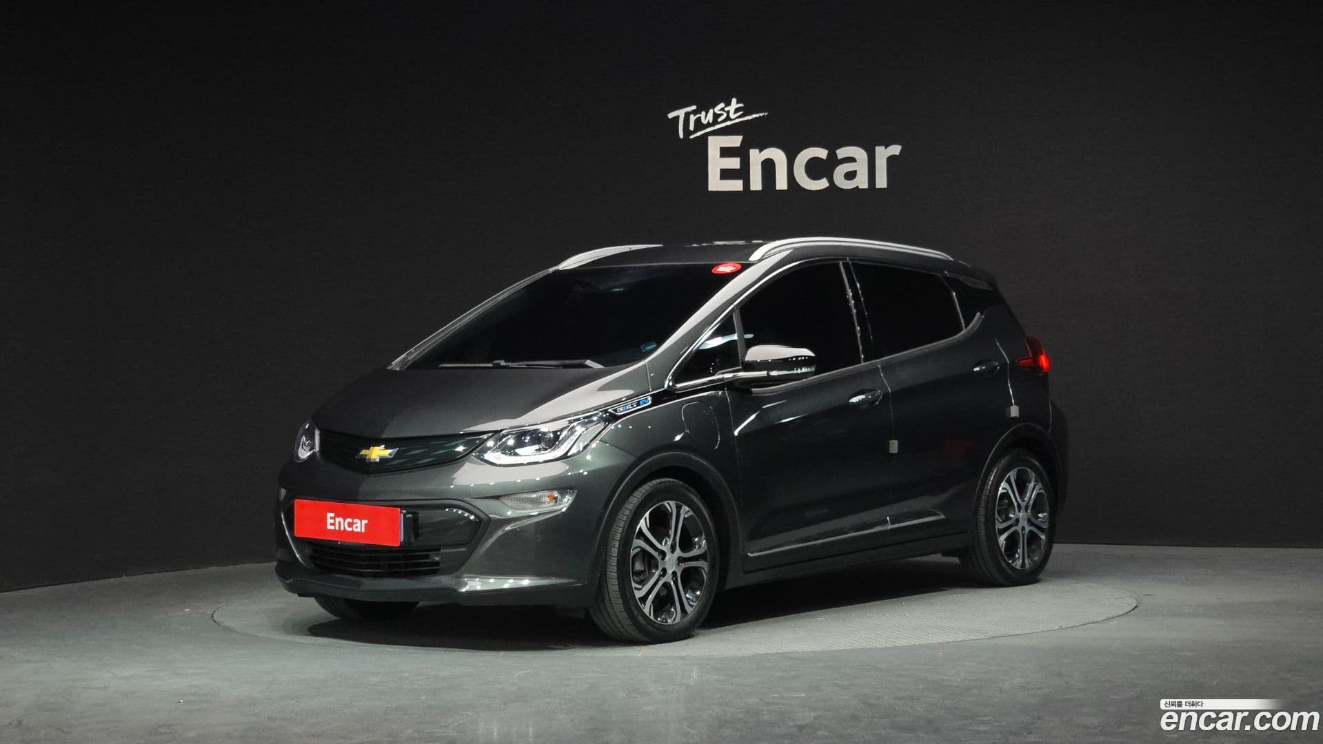 Main__Slider__Photo:Bolt EV Chevrolet 2019.8-0