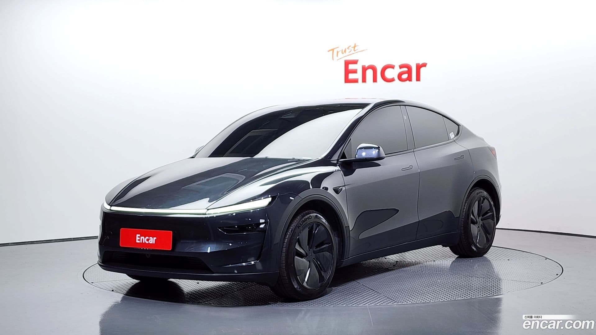 Main__Slider__Photo:Model Y Tesla 2025.4-0