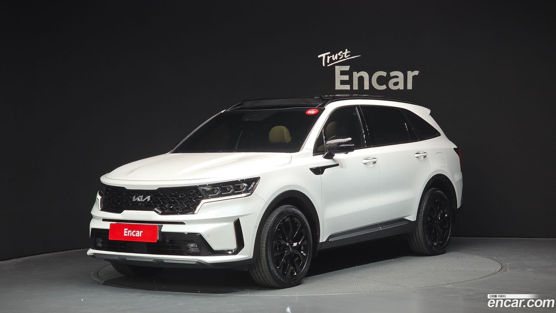 Main__Slider__Photo:Sorento Kia 2022.8-0