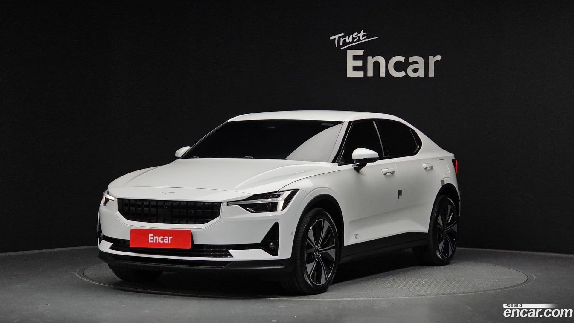 Main__Slider__Photo:Polestar 2 Polestar 2022.8-0