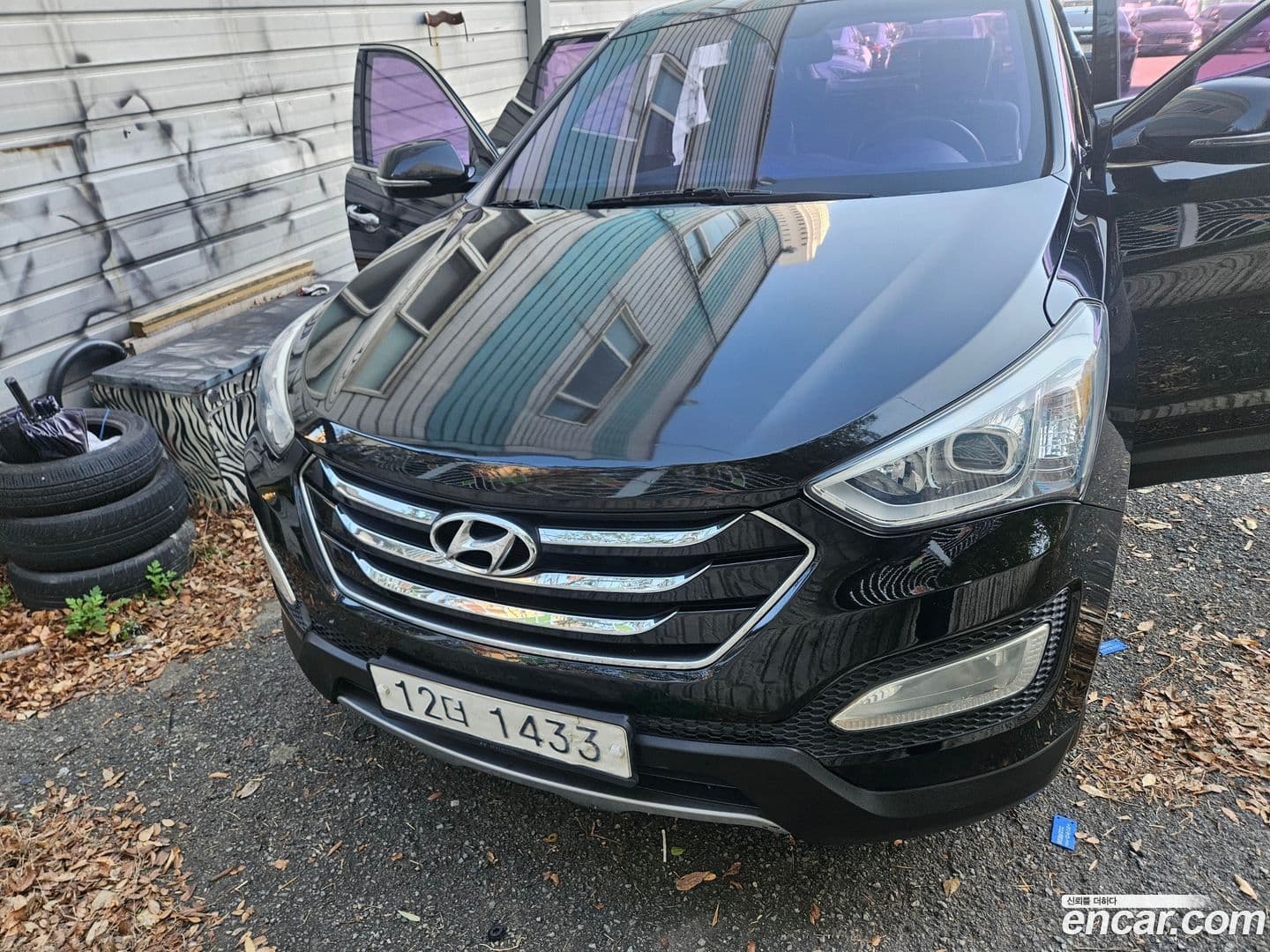 Main__Slider__Photo:Santafe Hyundai 2015.3-0
