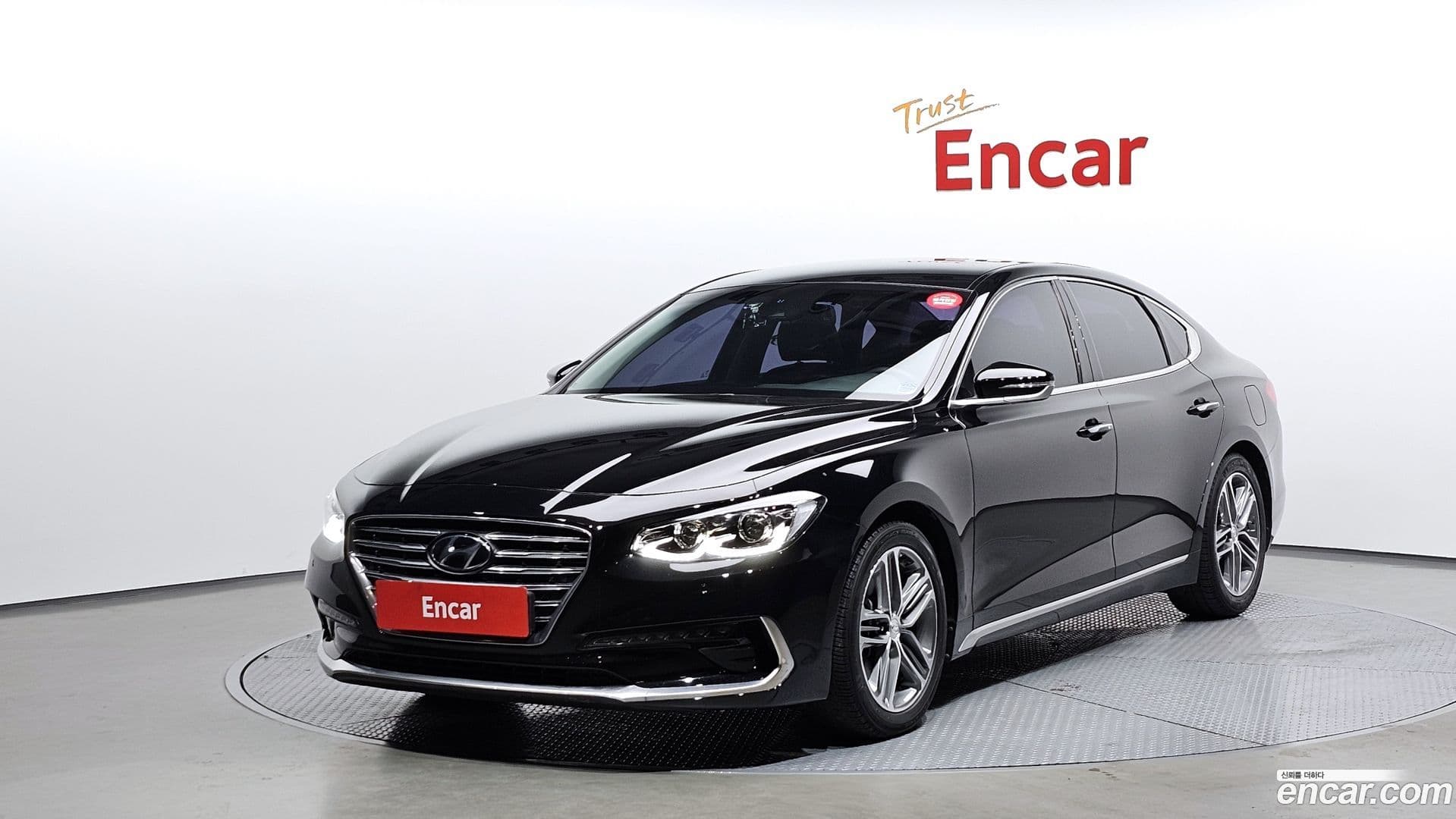 Main__Slider__Photo:Grandeur Hyundai 2017.7-0