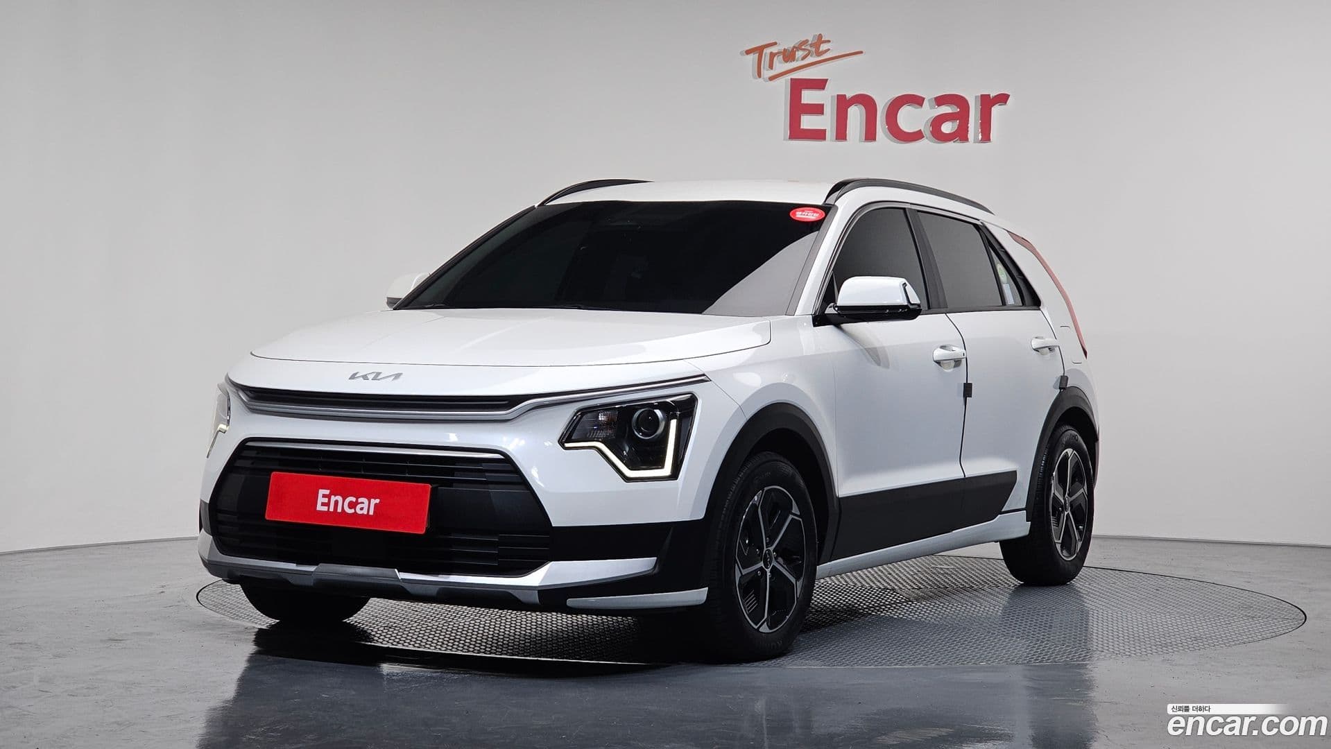 Main__Slider__Photo:Niro Kia 2022.4-0