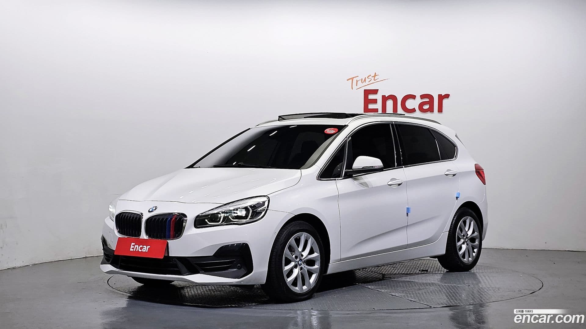 Main__Slider__Photo:2-Series BMW 2019.6-0