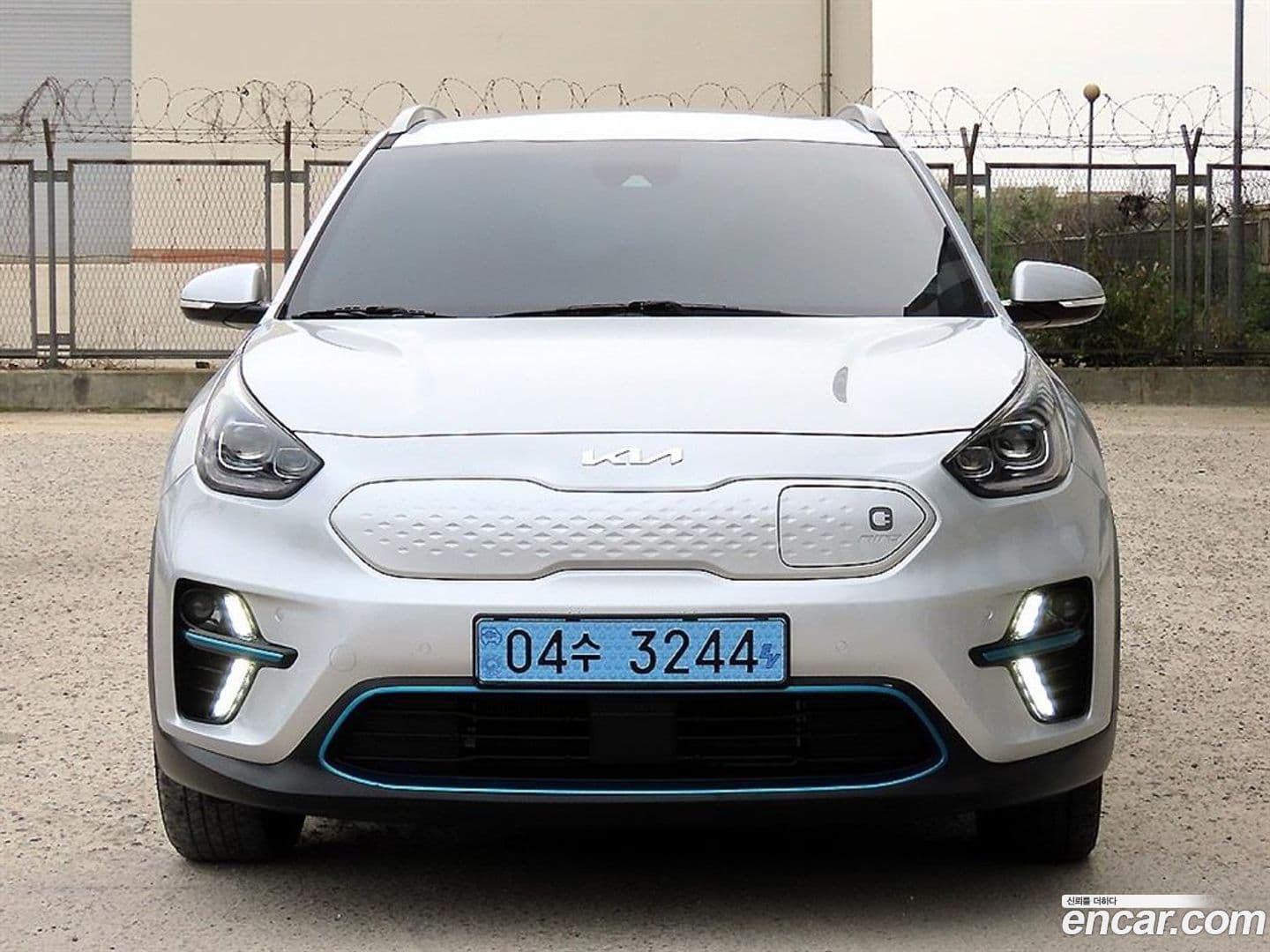Main__Slider__Photo:Niro Kia 2021.4-0