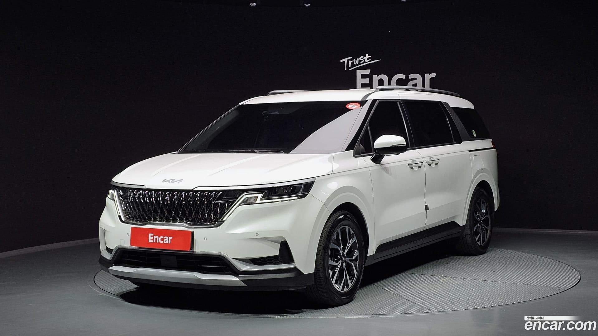 Main__Slider__Photo:Canival Kia 2021.6-0