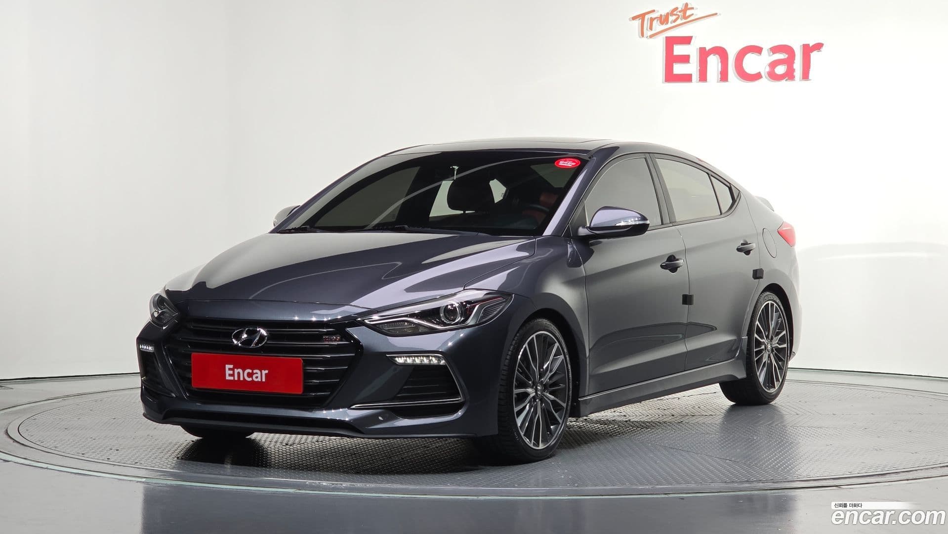 Main__Slider__Photo:AVANTE Hyundai 2018.6-0