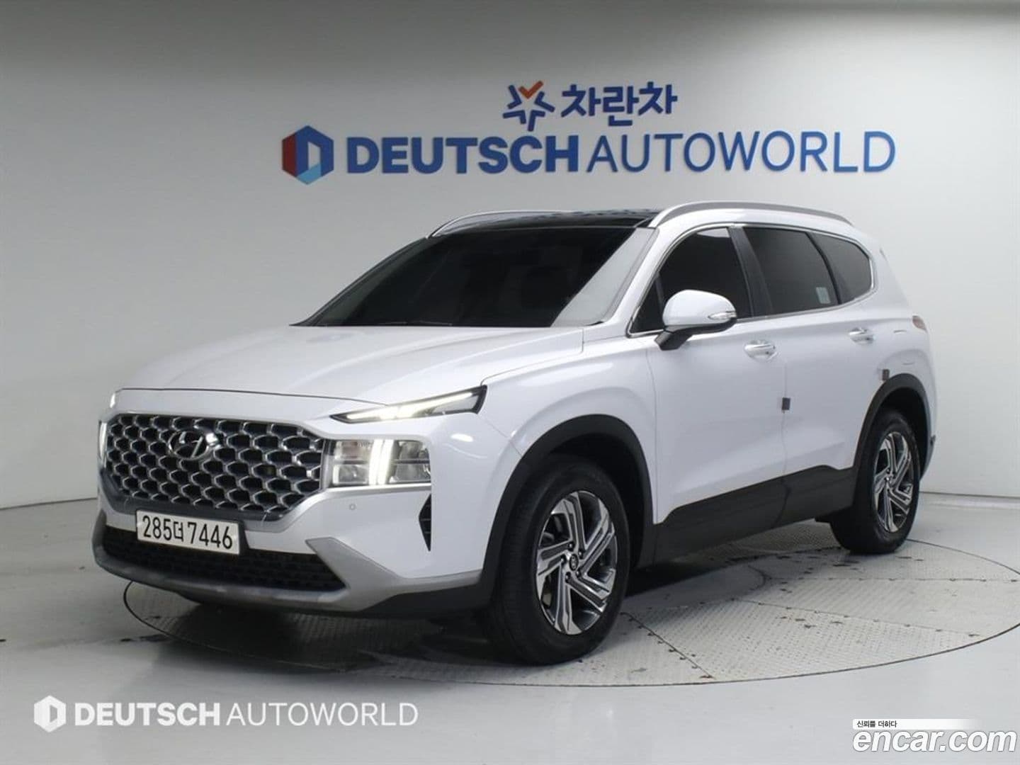 Main__Slider__Photo:Santafe Hyundai 2020.8-0