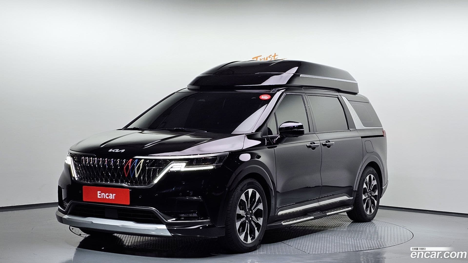 Main__Slider__Photo:Canival Kia 2022.4-0