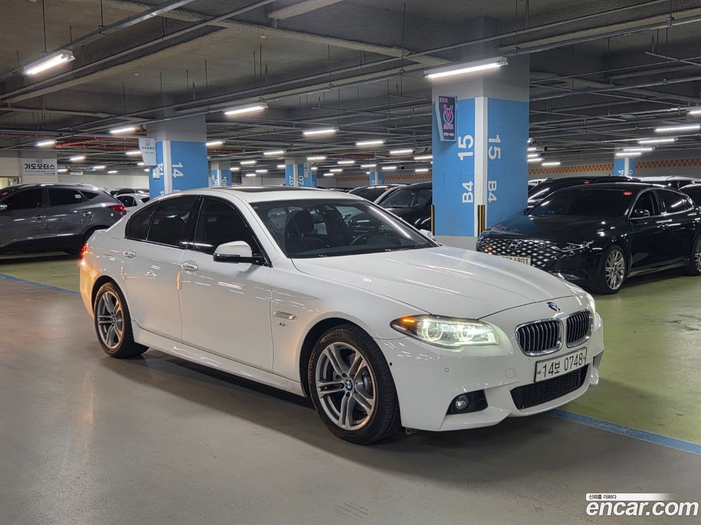 Main__Slider__Photo:5-Series BMW 2016.4-0
