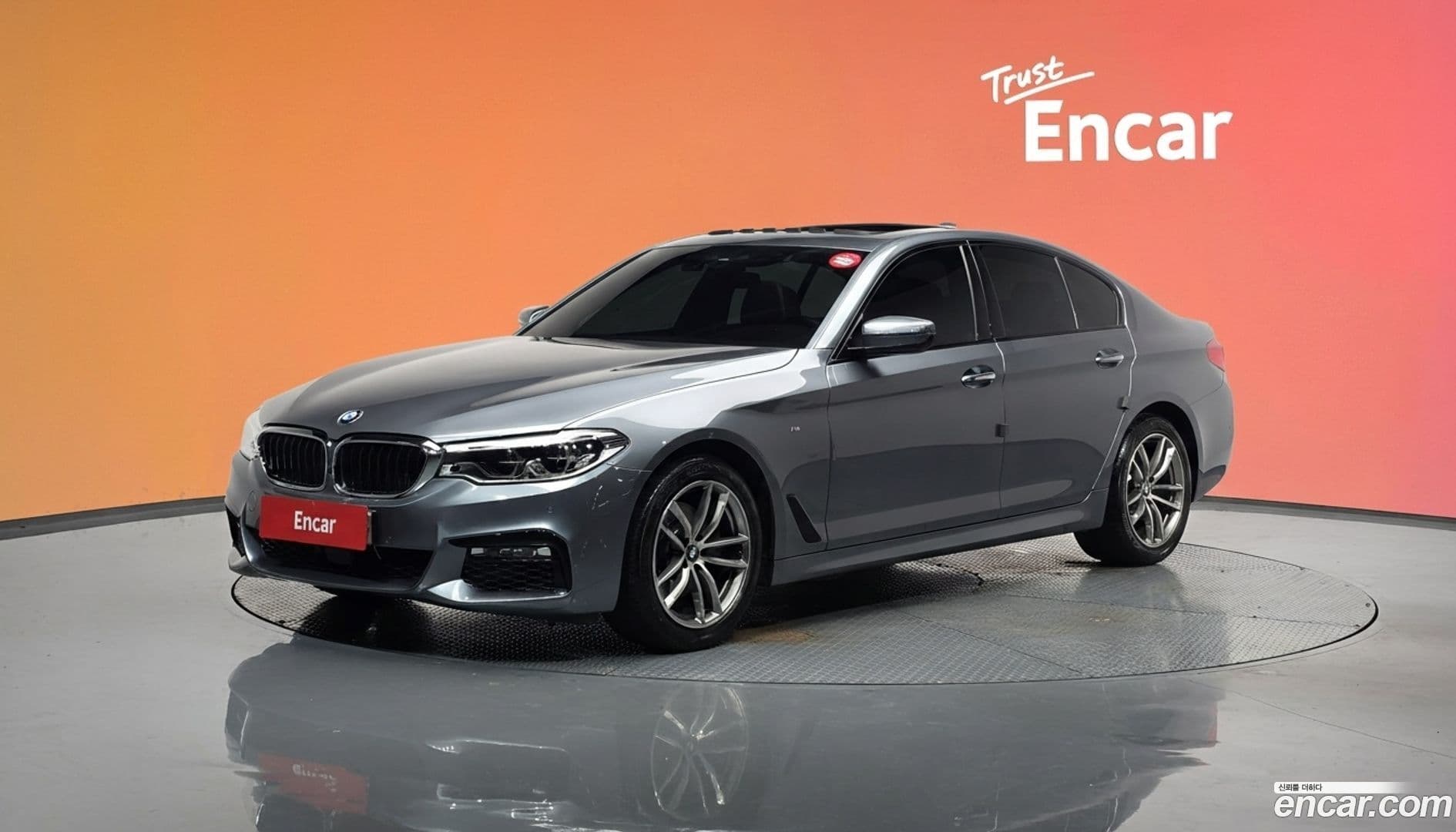 Main__Slider__Photo:5-Series BMW 2017.9-0