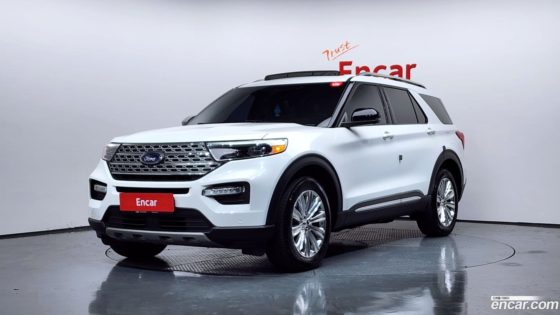 Main__Slider__Photo:Explorer Ford 2021.11-0