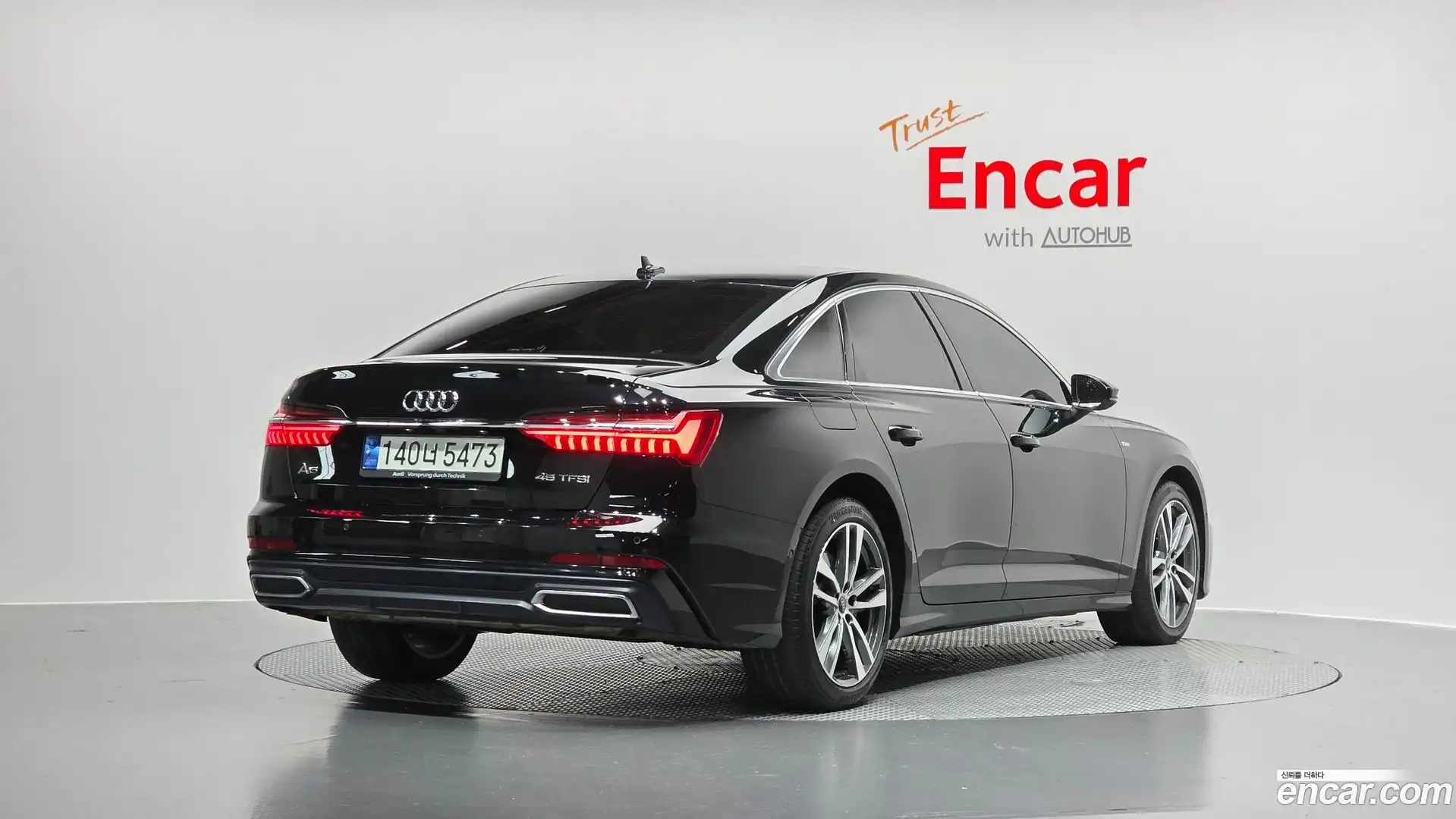 A6 Audi 2021.10-OUTER-002