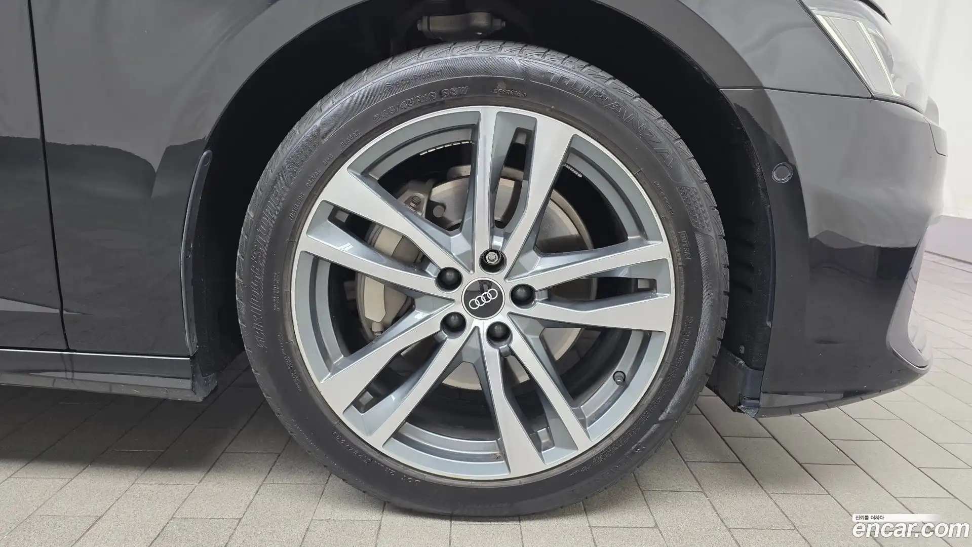 A6 Audi 2021.10-OUTER-005
