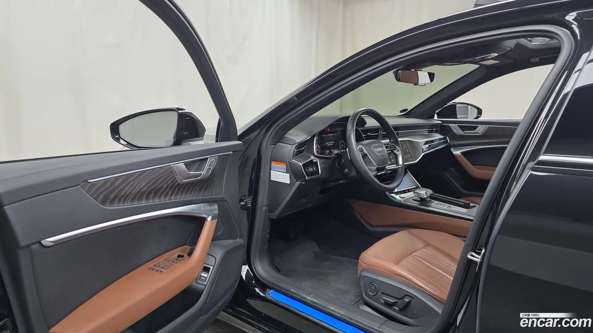 A6 Audi 2021.10-INNER-010