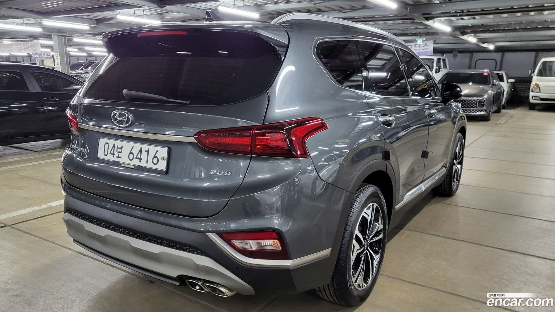 Main__Slider__Photo:Santafe Hyundai 2018.2-0