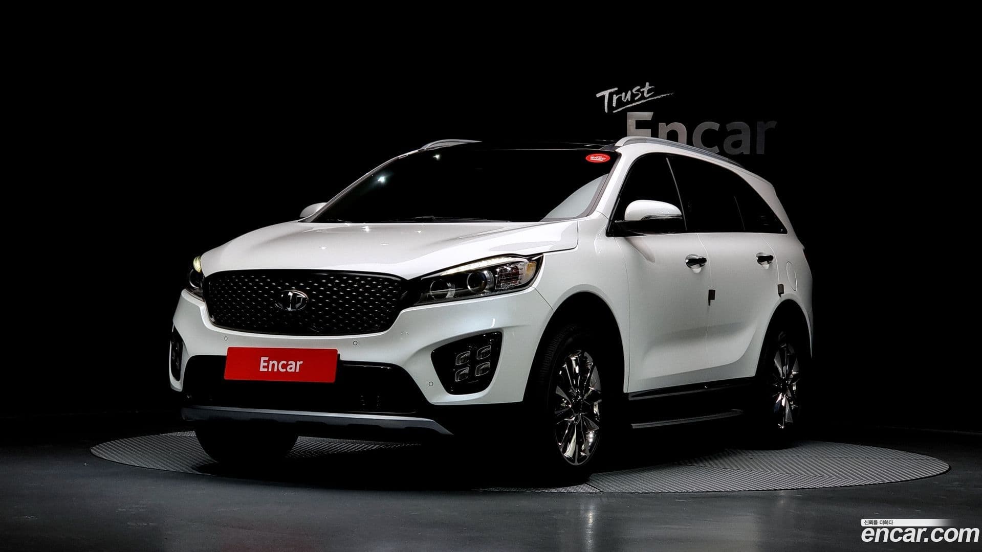 Main__Slider__Photo:Sorento Kia 2015.8-0