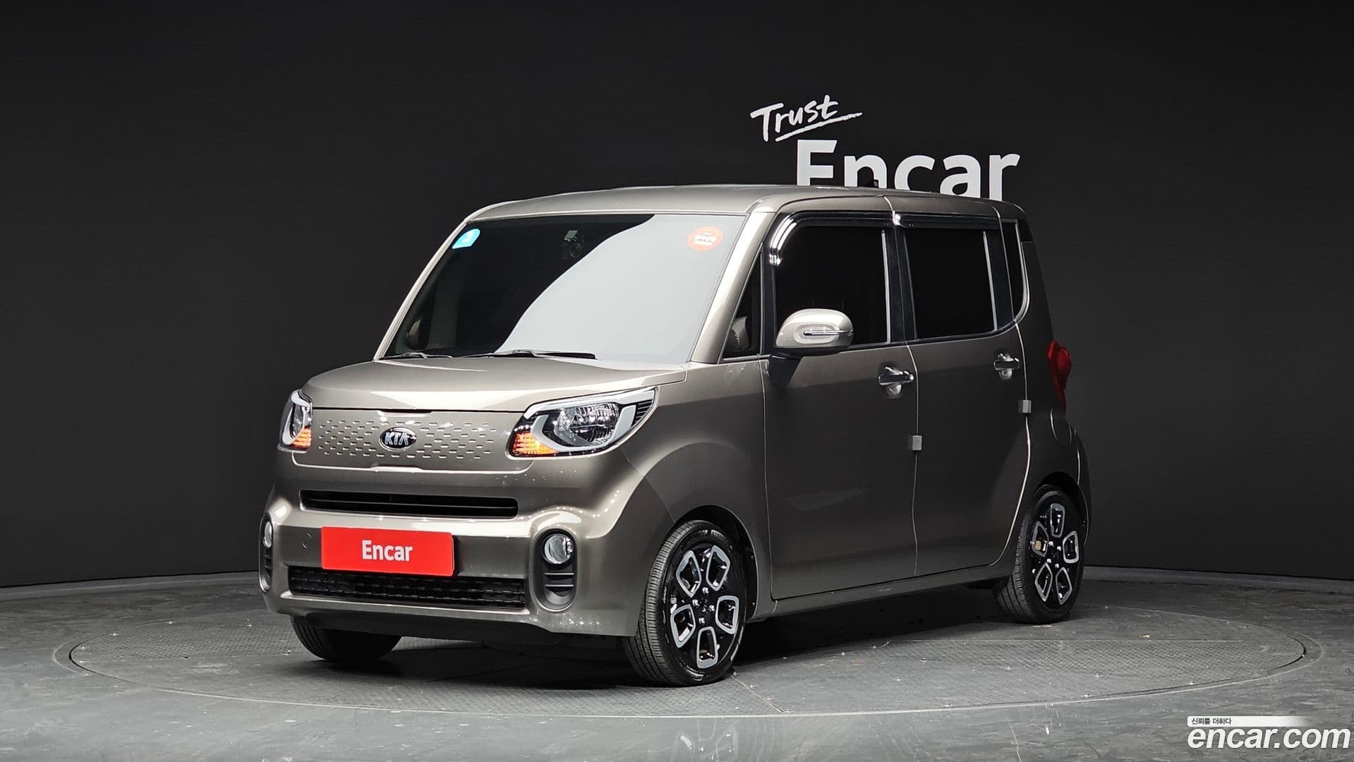 Main__Slider__Photo:RAY Kia 2021.3-0