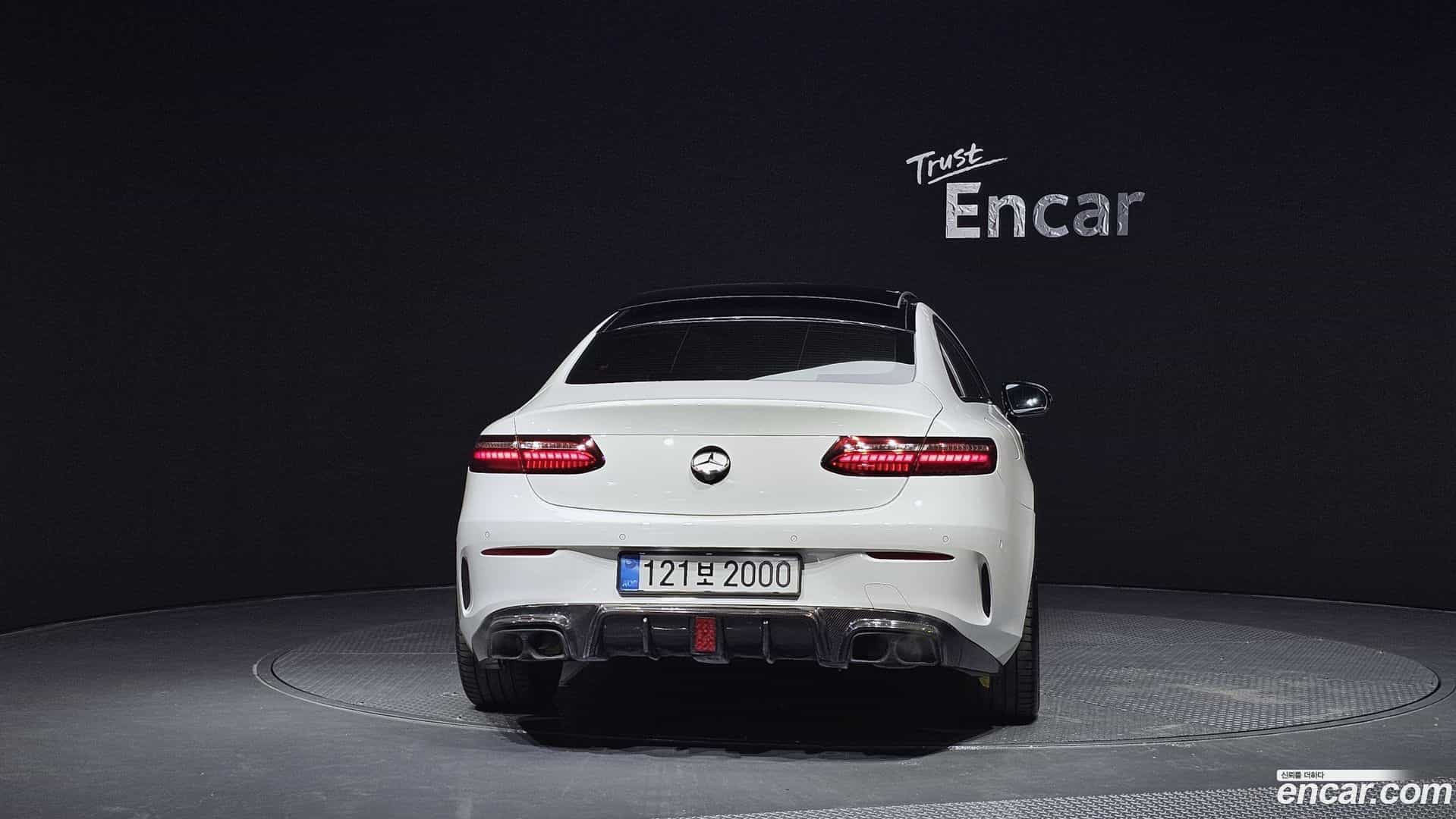 E-Class Mercedes-Benz 2021.0-OUTER-4