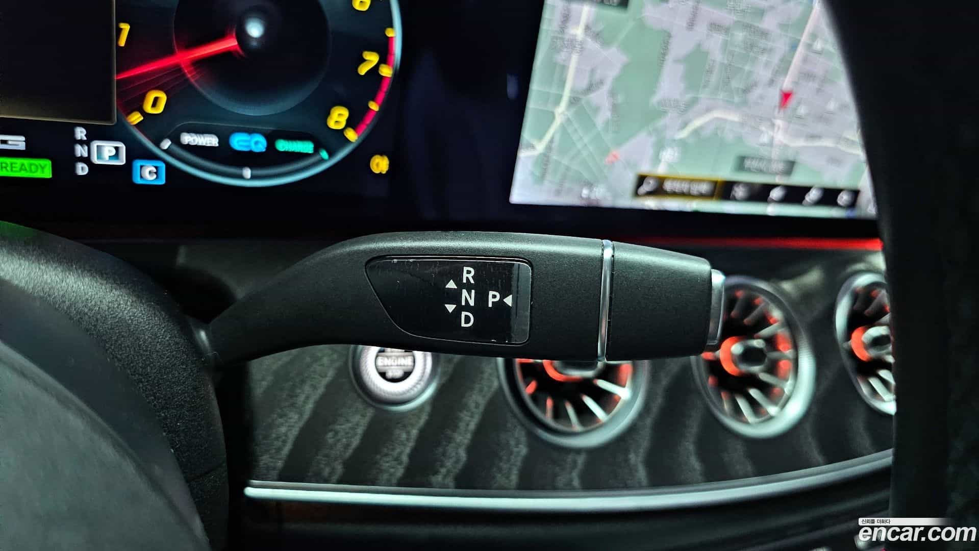 E-Class Mercedes-Benz 2021.0-INNER-9