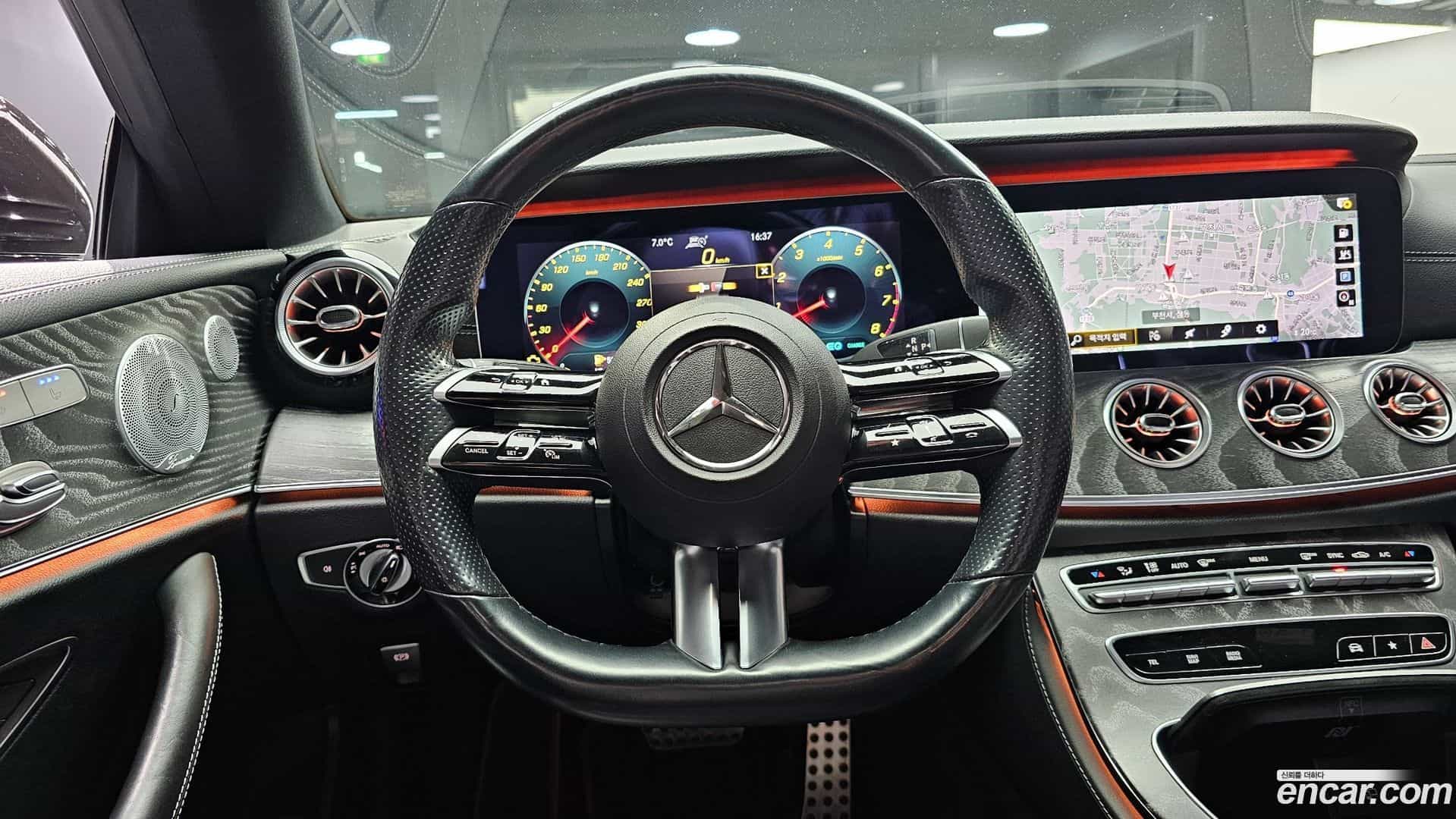 E-Class Mercedes-Benz 2021.0-OPTION-17